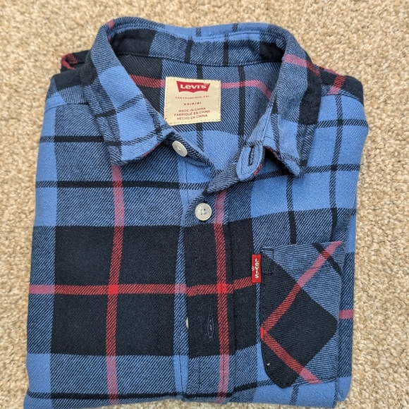 Levi's button down for boys - Picture 4 of 5